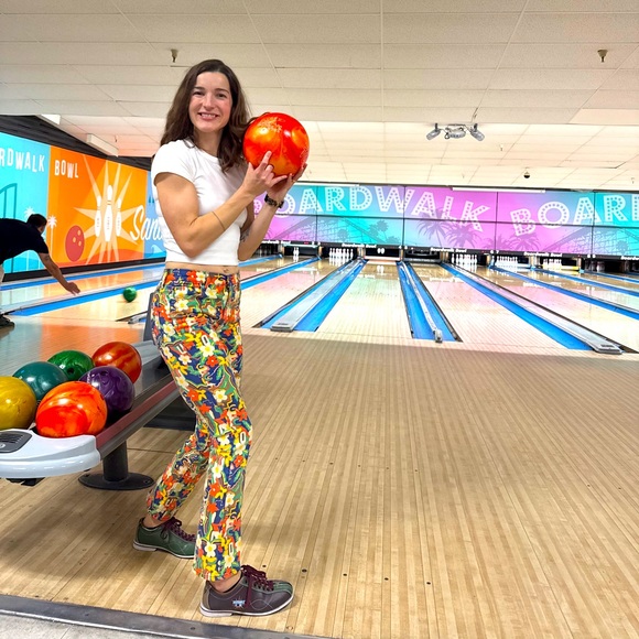 Meet your Posher, Taylor - Picture 1 of 1